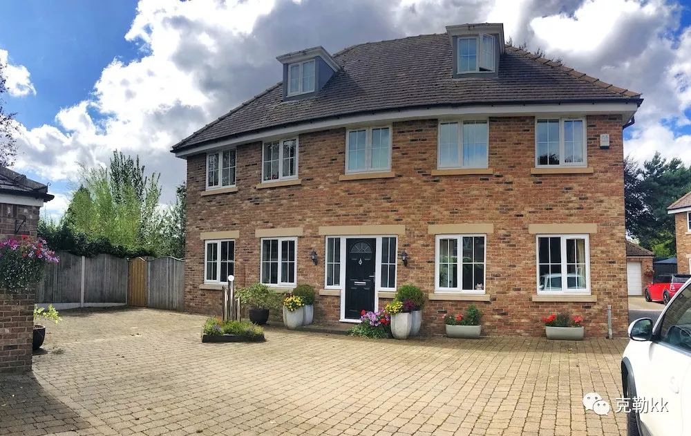 有些东西还是值得回忆的,总想扔旧东西买新东西