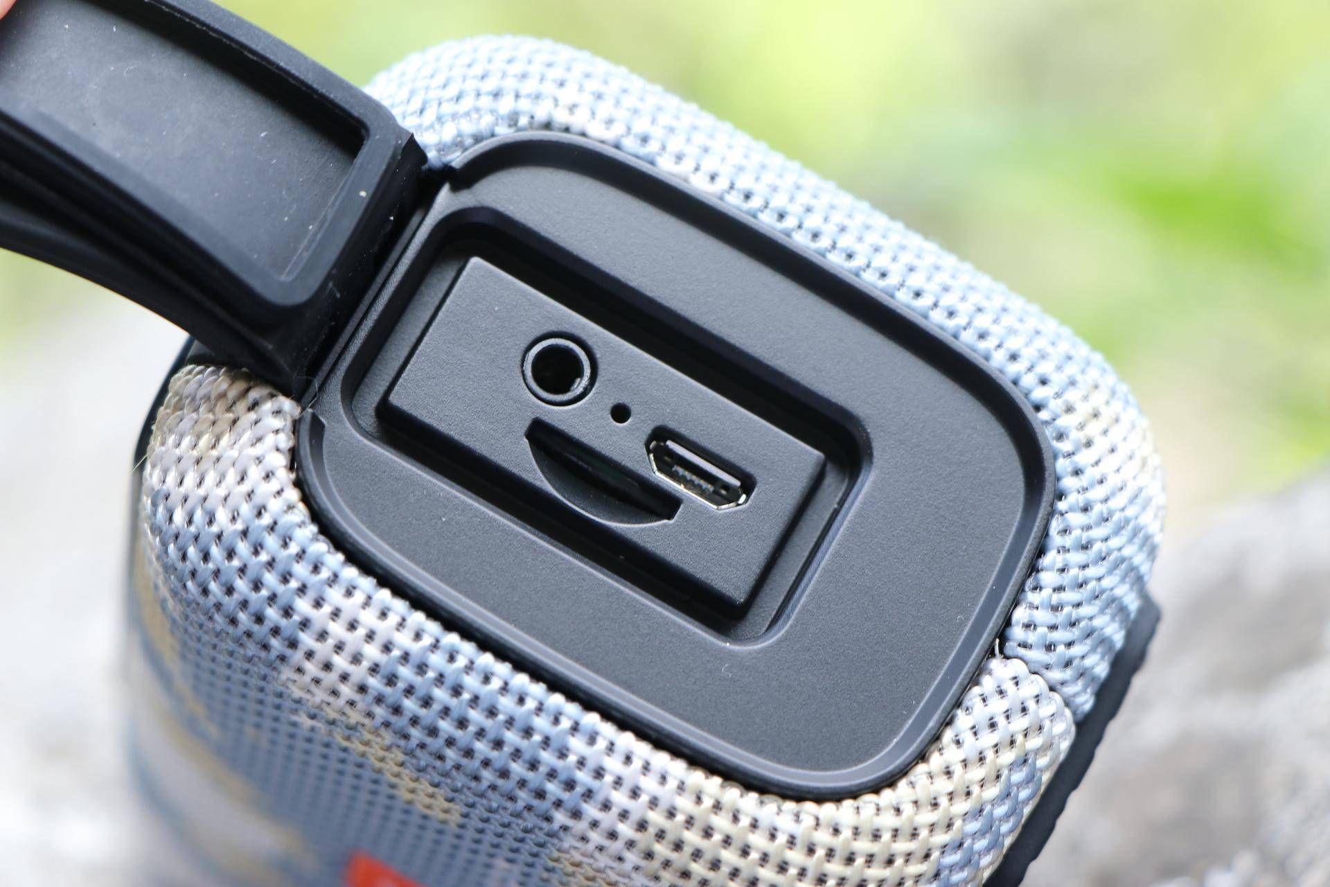 doss户外便携蓝牙音箱测评,doss1805户外便携蓝牙音箱测评