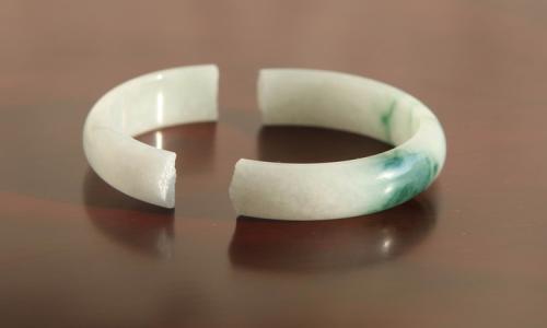 手镯断了怎么解决,手镯断了怎么补救最好