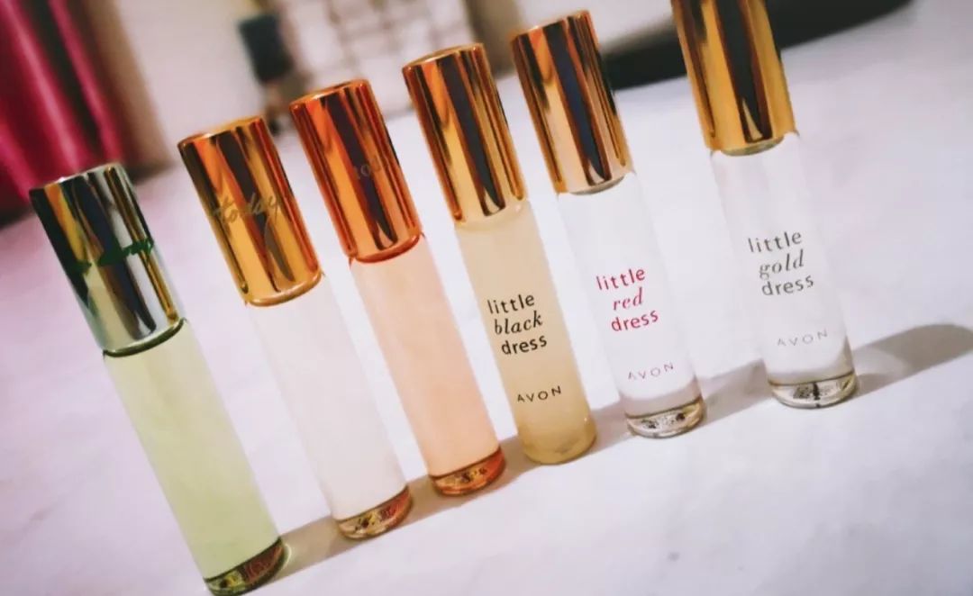 夏末还值得穿的五款连衣裙,秋季的时髦必备款连衣裙