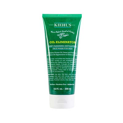 男生出油怎么改善,男生出油毛孔大长痘痘严重