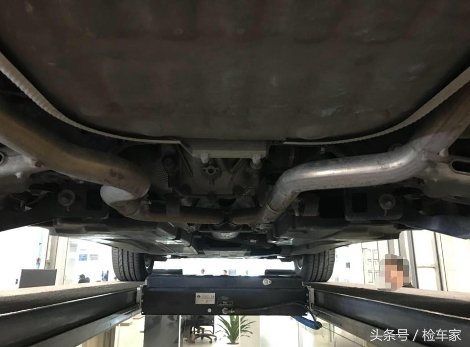 23款捷豹f-pacep250r-dynamicblack,买贬值快的二手车好吗