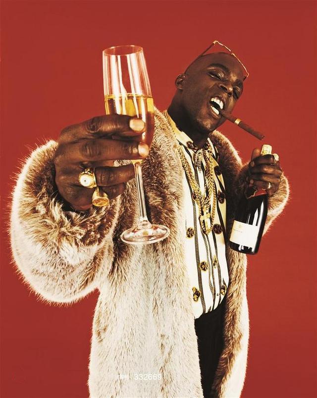 抽雪茄是种什么感觉,如何正确抽雪茄不上瘾