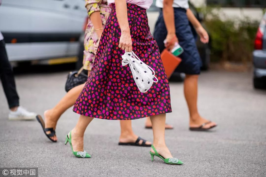 5折清仓的衣服,5折清仓的衣服值得买吗