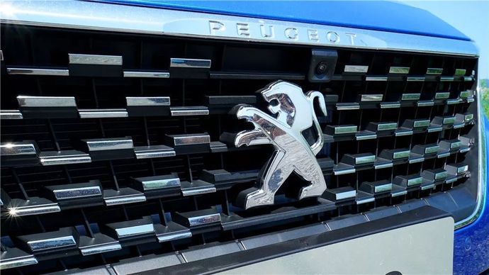 法系车标致408碰撞测试,全新东风标致408车型介绍