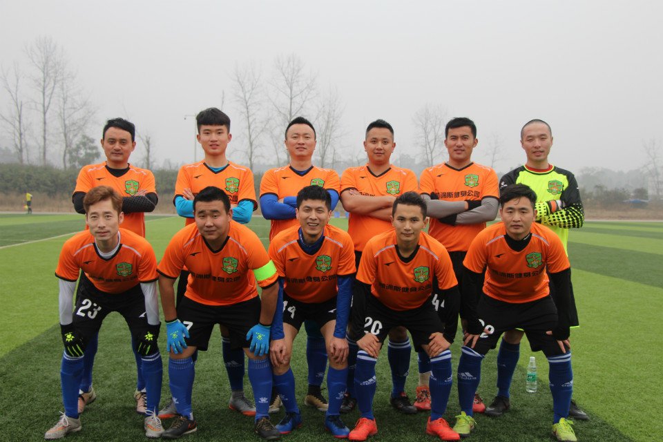 真英雄俱乐部直播,足球赛场真英雄