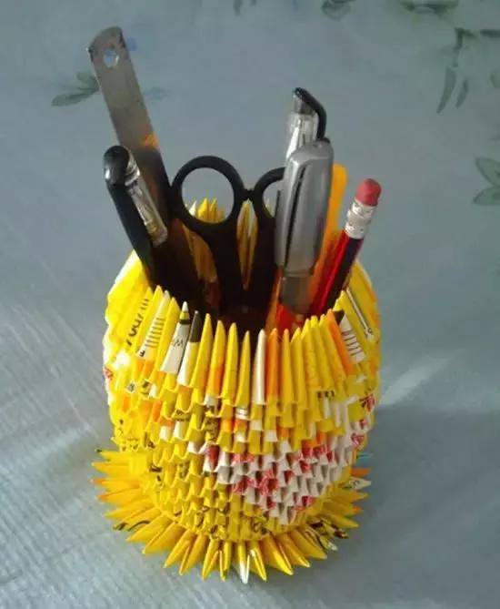 自制可爱笔筒教程,三角插笔筒简单又漂亮