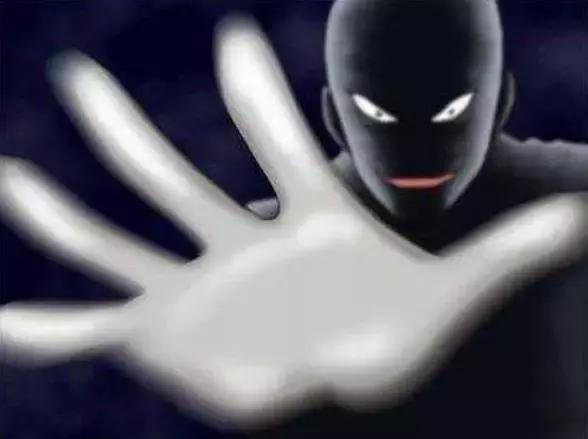 币圈大战知乎：“割韭菜”、骗炮、学历造假齐飞