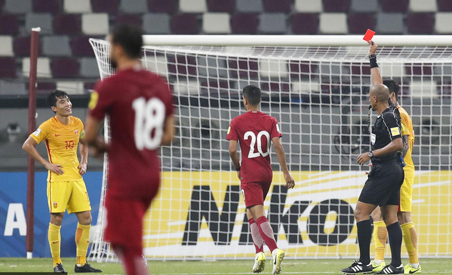 中国足球在进步，请大家大家多一点耐心