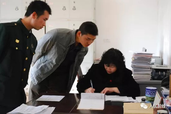 义务兵两年和一期士官退伍费多少,义务兵和士官退伍费的区别