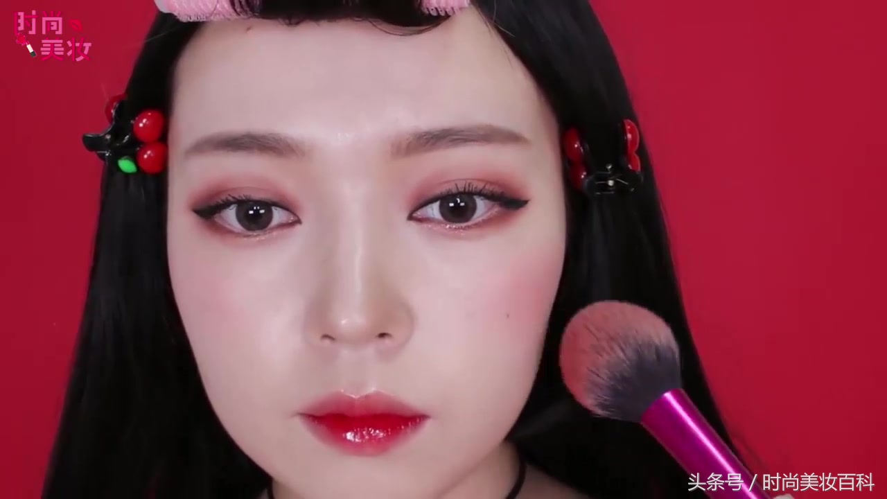 樱桃系甜美妆容,樱桃妆教程复古