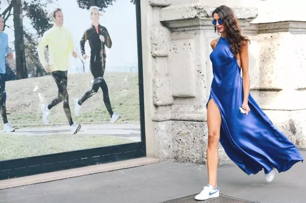 论网红店的卖衣服套路,在店里买衣服被坑怎么办