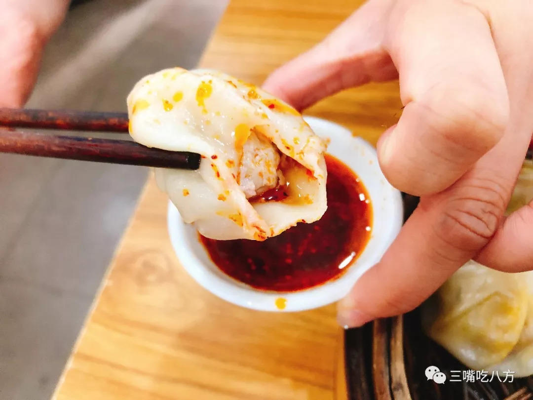 当年要是我没去批发美容美发产品，现在哪里还有小杨生煎的机会！