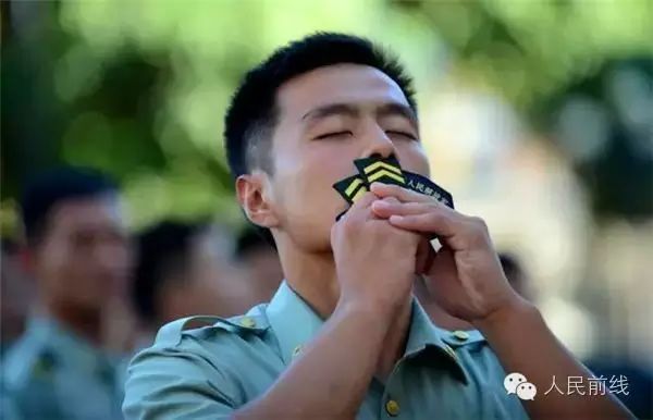 义务兵一期士官退伍能拿多少钱,义务兵和一期士官退伍费区别