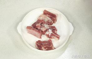 无锡美食三凤桥酱排骨,无锡三凤桥酱排骨总店