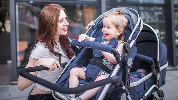 给双胞胎怎么选推车,双胞胎怎么出行