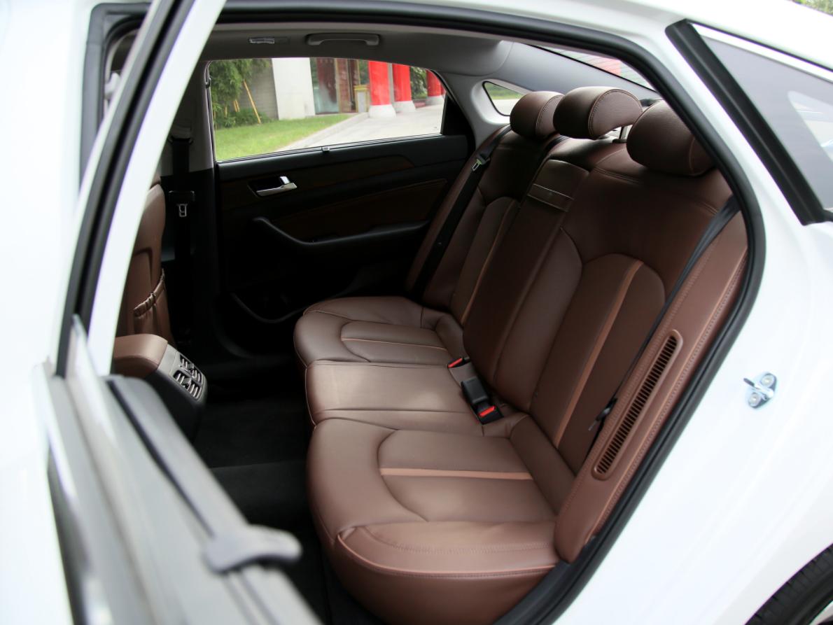 16款现代索纳塔91.6t试驾,16年1.6t索纳塔9推荐购买吗