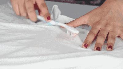 油渍和血渍怎么洗掉,怎样洗衣服上的墨渍