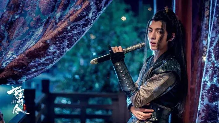 王皓轩宋继扬李泊文拍陈情令花絮,王皓轩沙海陈情令反差