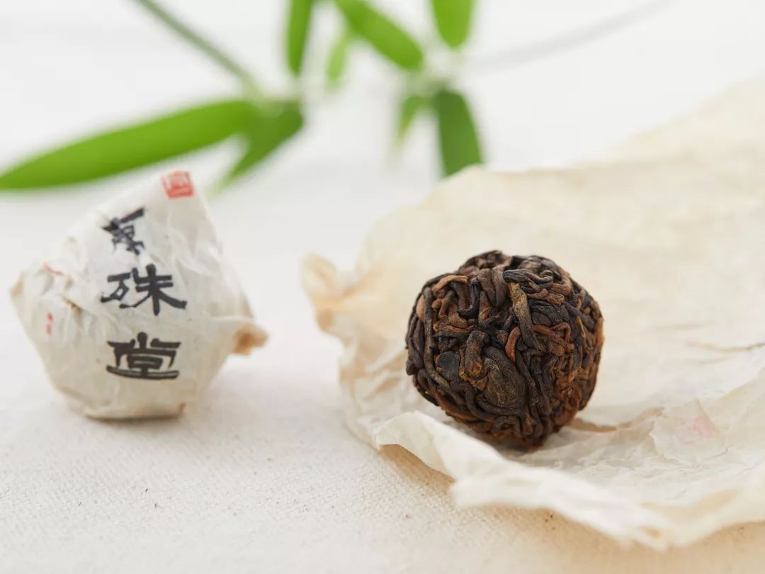 布朗族普洱茶的制作工艺,勐库源头手工制作普洱茶老工艺