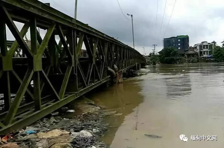 缅甸边境拉货,缅甸拉香蕉的中国司机