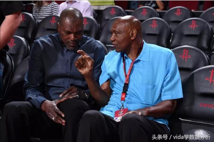 姚明全联盟最佳中锋,姚明排nba历史前五