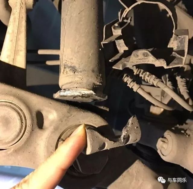 五菱宏光s车门有异响如何解决,五菱宏光s车门异响怎么回事