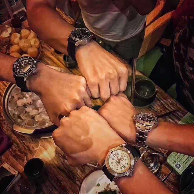 外媒联合专家潜入最大奢品地下工厂！查获大批Rolex！疯狂报道