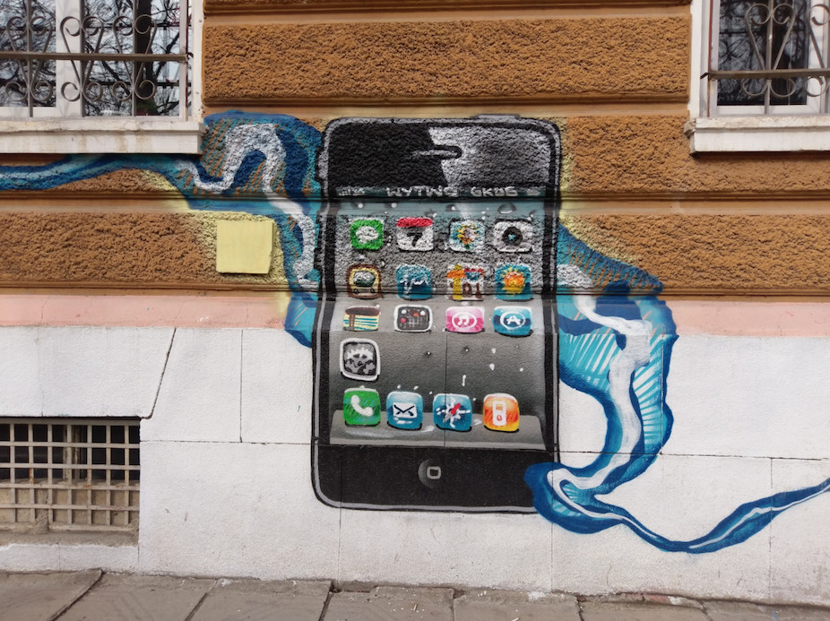 人生第一台手机htcuultra,htcu11对比htcuultra