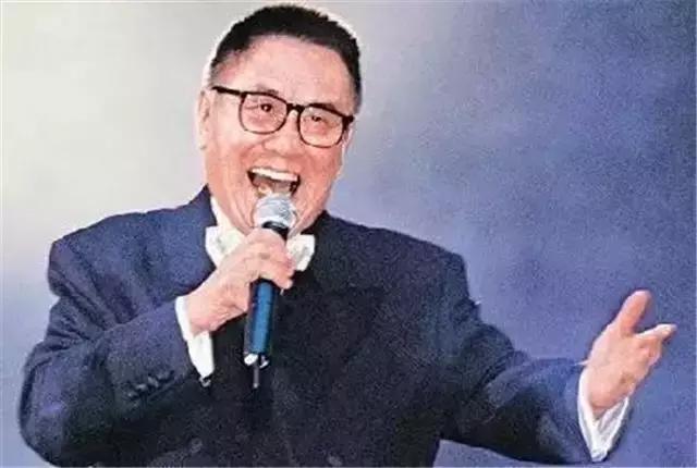 逃学威龙三部曲哪部最好看,逃学威龙的3个经典