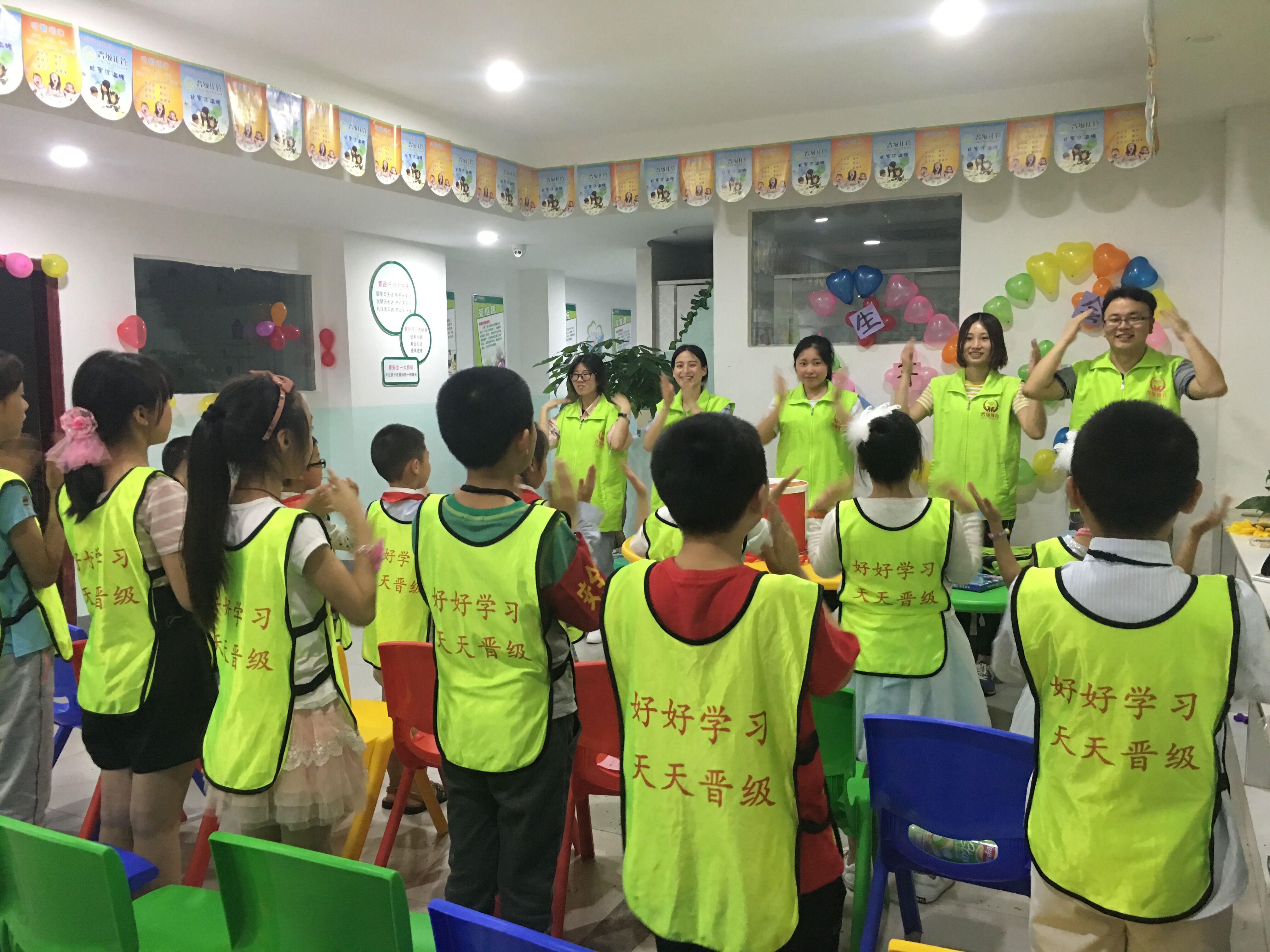 为什么托管班不赚钱了,托管班赚钱容易吗