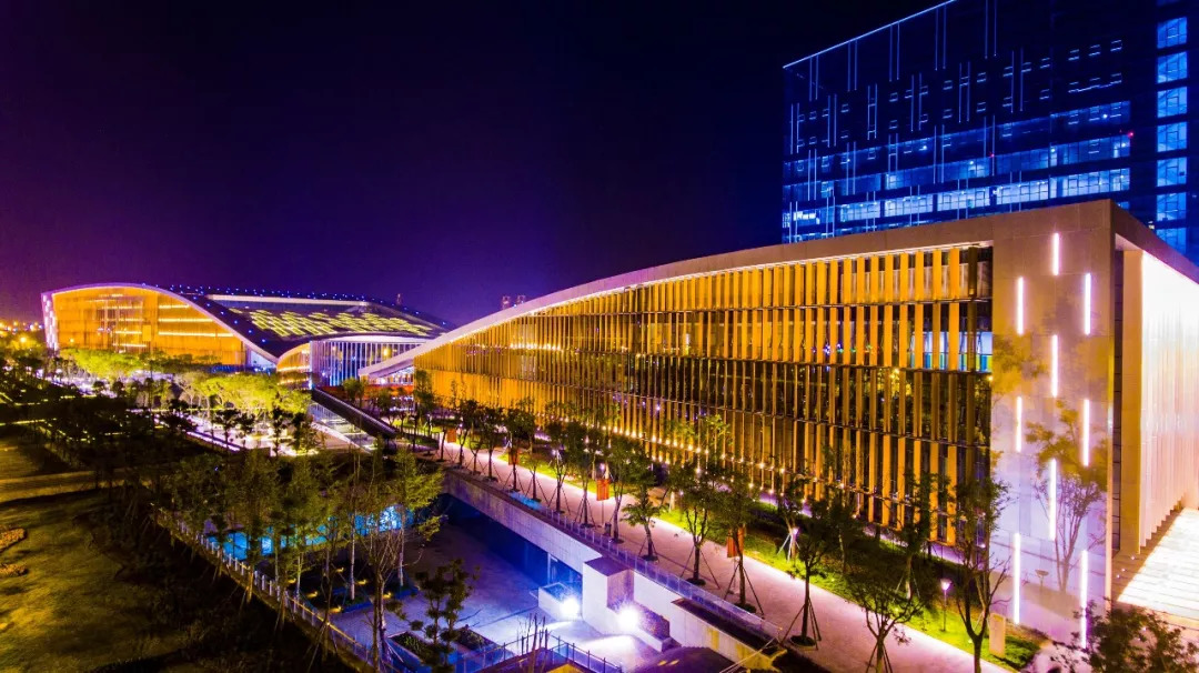 映象青白江｜汗流浃背才快活！傍晚的文体中心有最活力激情的一面！