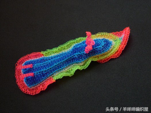 世界上最小的钩针作品,100种超迷你钩针动物教程