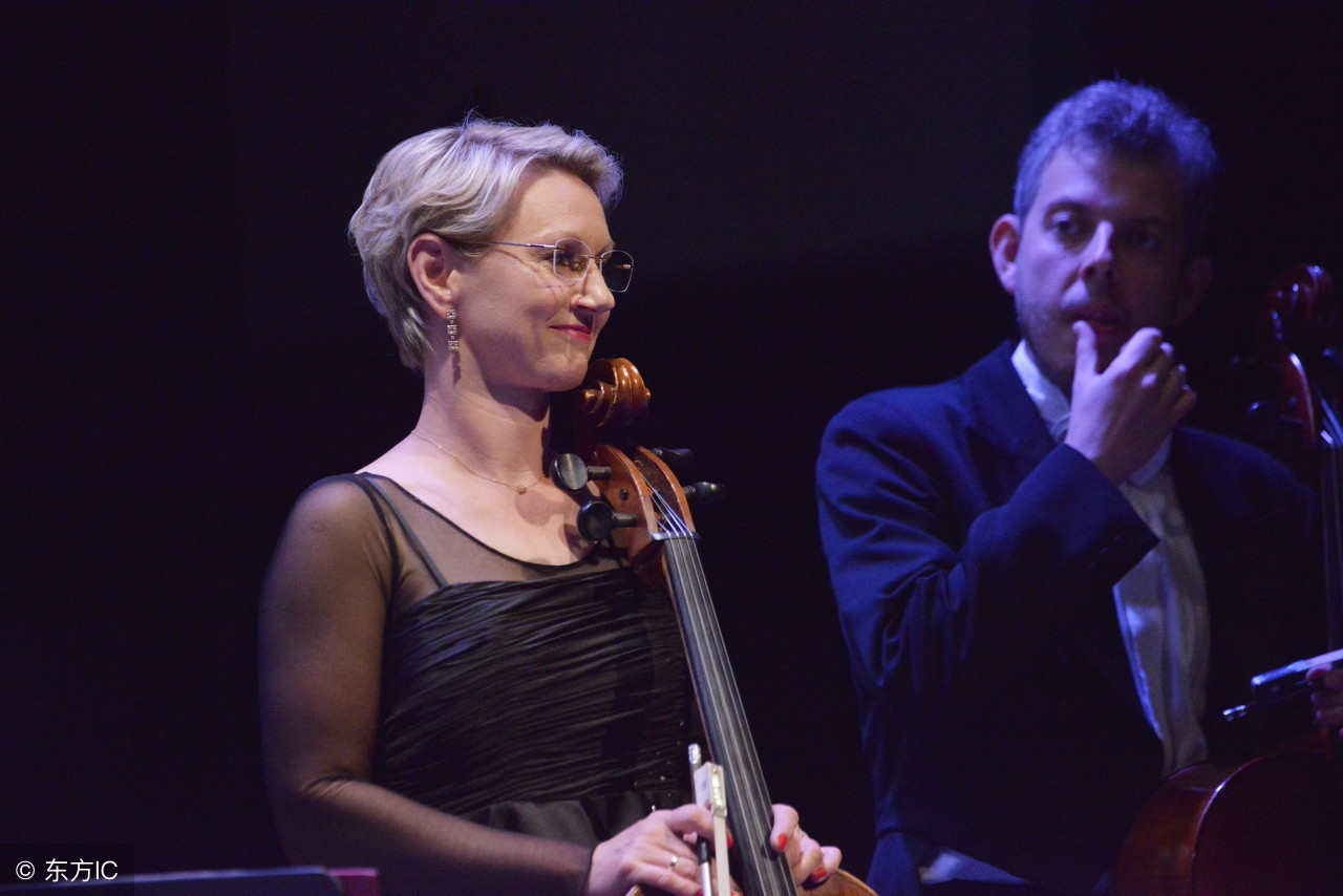 唱歌喉咙打开保持不住怎么办,唱歌共鸣腔体正确方法