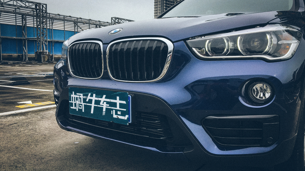 宝马标换黑标,宝马换过的车标