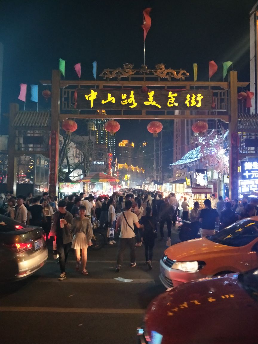 来广西南宁一定要品尝的6道小吃,南宁白天值得逛的美食街