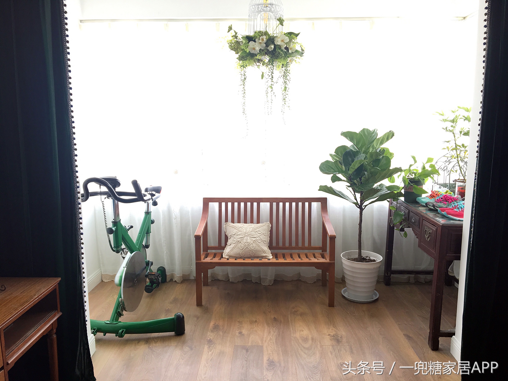 老式缝纫机桌子,老式缝纫机小桌子