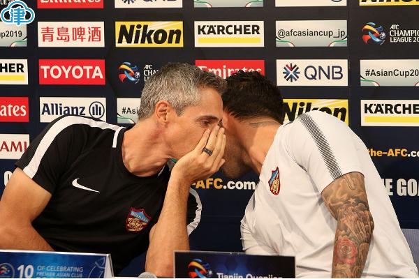 刘奕鸣天津权健,权健后卫刘奕鸣