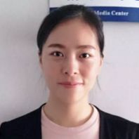 女朋友发照片后果,女子发照片给别的男性朋友