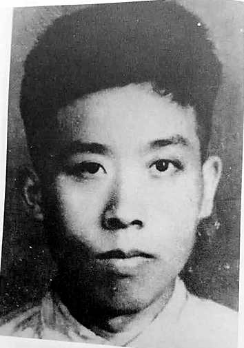 红岩双枪老太婆邓惠中,双枪老太婆邓惠中