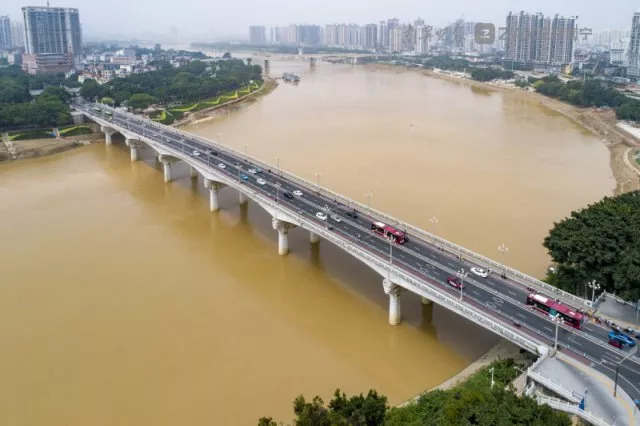 以前的南宁邕江大桥,南宁市邕江大桥以前的样子