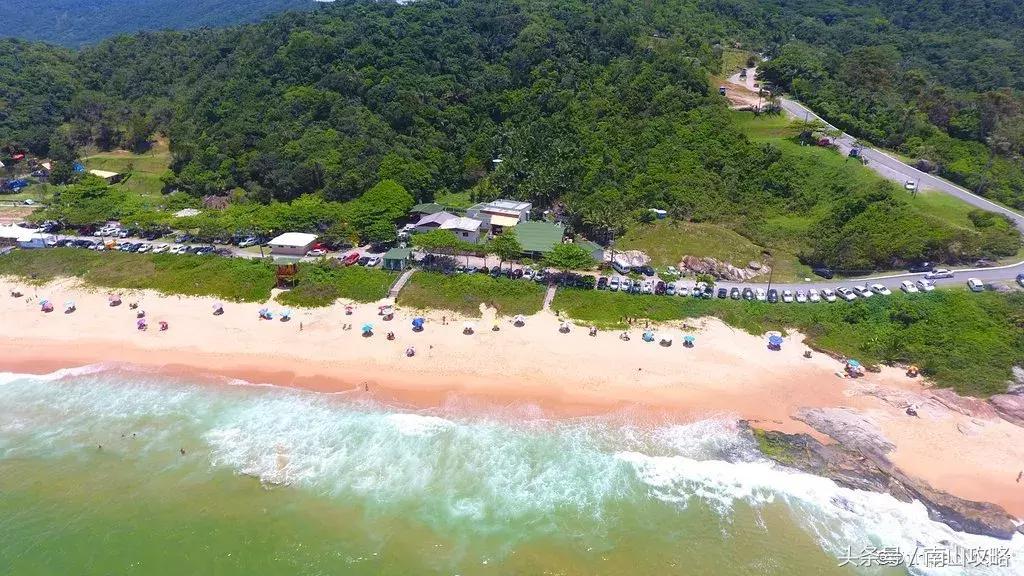 去这些地方“不穿衣服”才是正经事儿！全球最让人激动亢奋10海滩