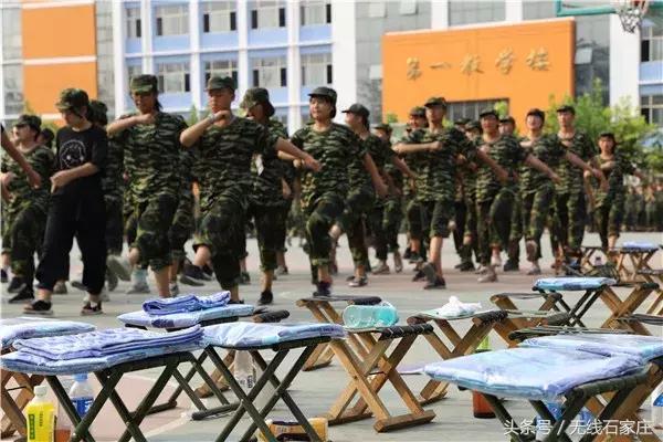石家庄学校军训视频,27中学校石家庄军训