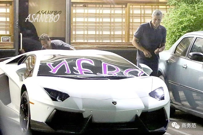 乔治克鲁尼豪宅豪车数不清,乔治克鲁尼巅峰颜值