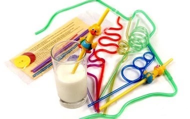 “我的小祖宗啊,你倒是咽下去啊”|孩子吃饭总含在嘴里怎么办?