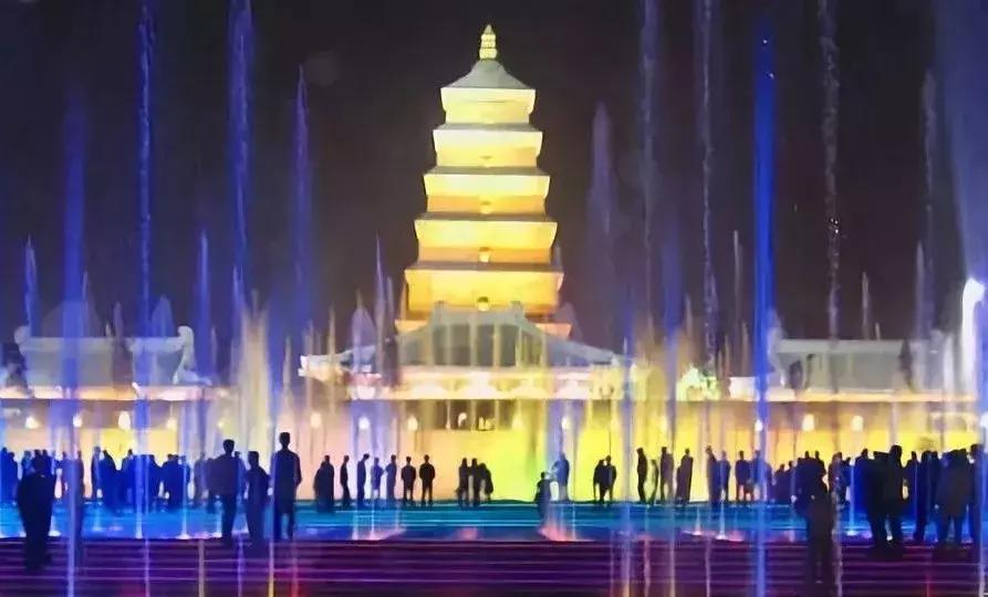 西安两天两夜游攻略,永兴坊回民街钟鼓楼