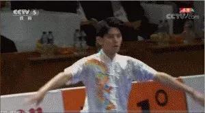 吴彦祖跳高完整版,陈伟霆吴彦祖撞脸