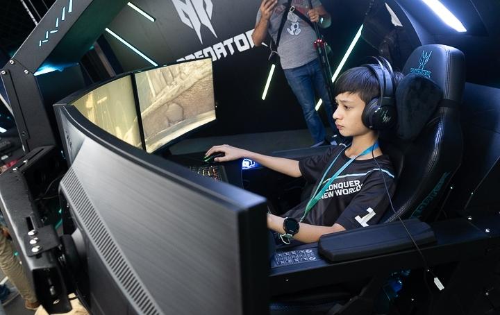 宏碁全球限量电竞笔记本曲面,宏碁翻转屏笔记本新品发布