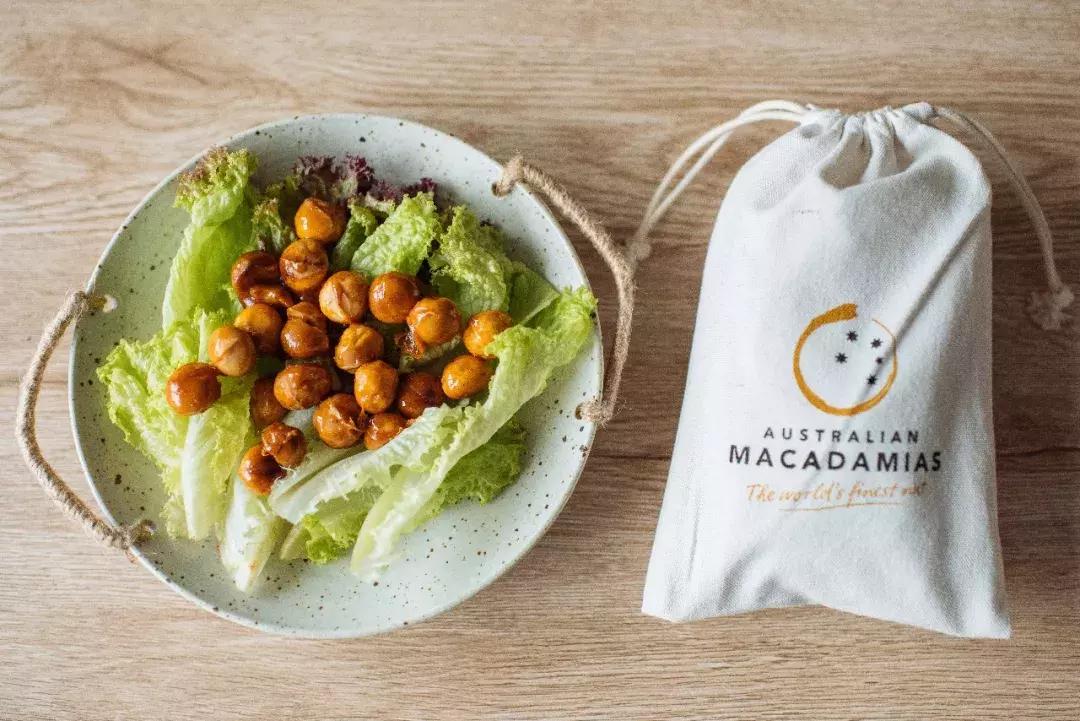 男生叫你多喝热水该怎么怼回去,男生叫你多喝热水穿衣服