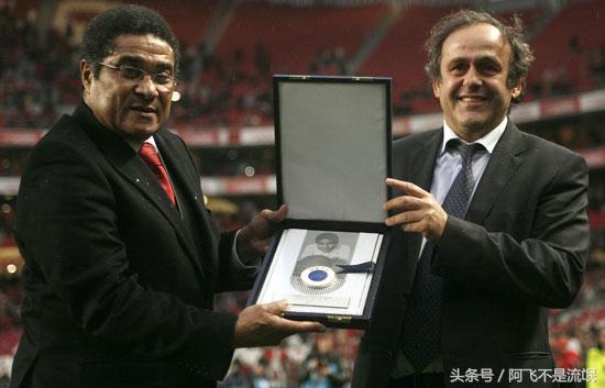 帅哥贝克汉姆荣获2018欧足联主席奖，盘点历届获得者都有谁？